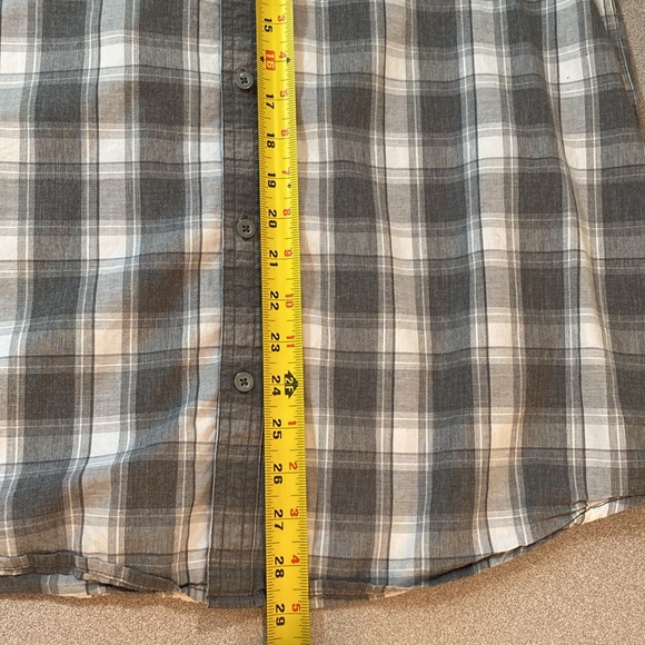 RipZone - Mens Plaid Shirt. Size L - Picture 8 of 8